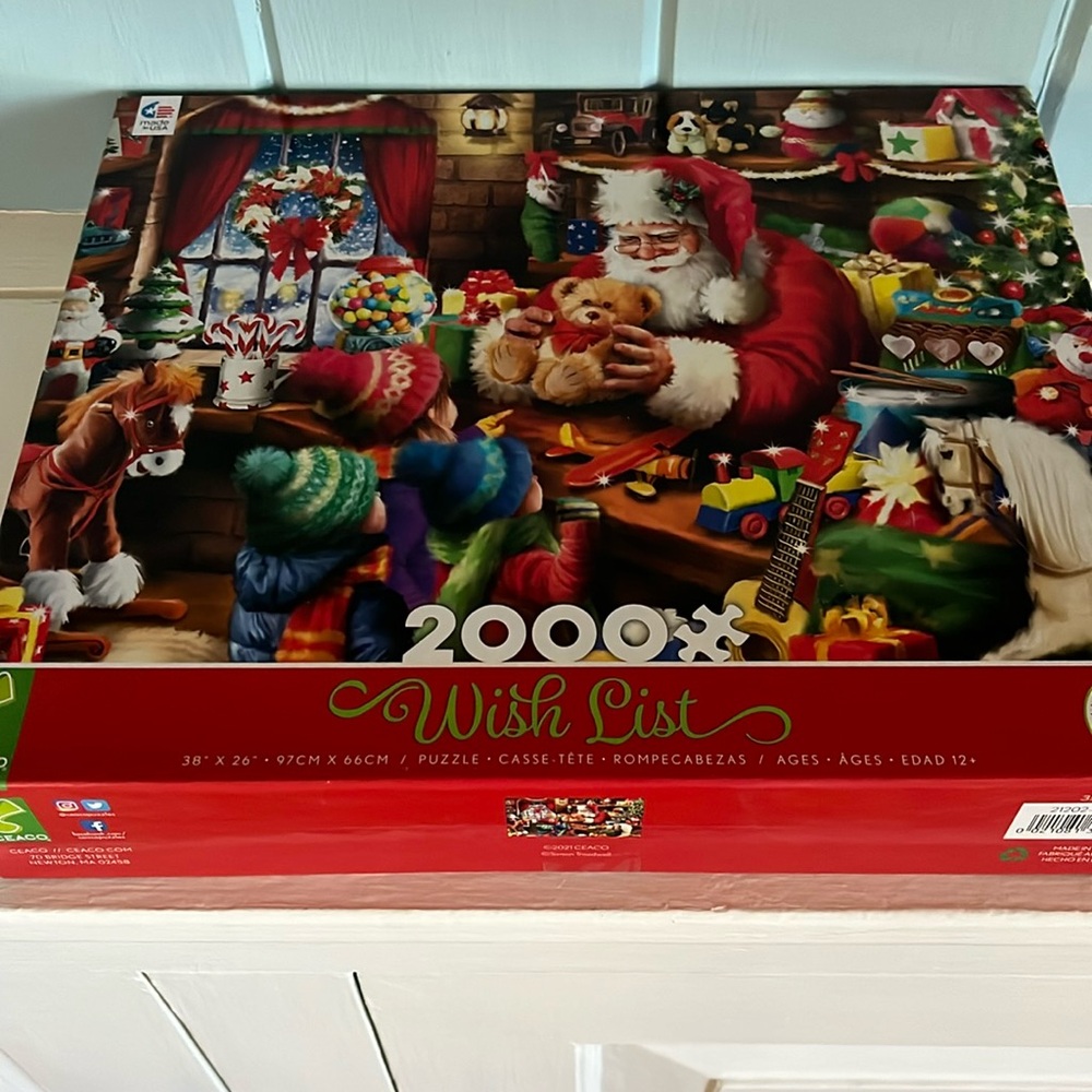 2000 piece Christmas puzzle
